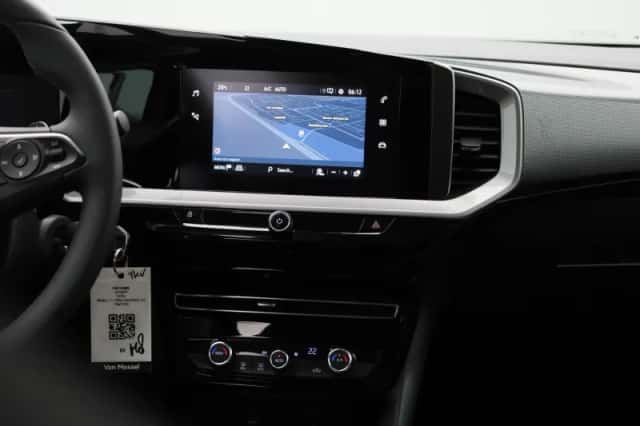 Opel Mokka (2024) thumbnail 9