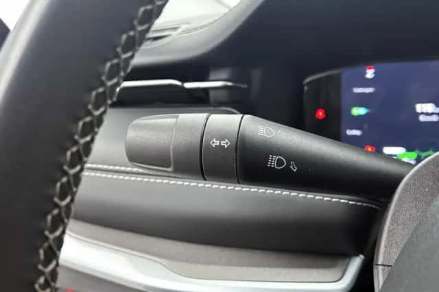 Jeep Compass (2022) thumbnail 10