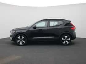 Volvo XC40 (2022) thumbnail 4