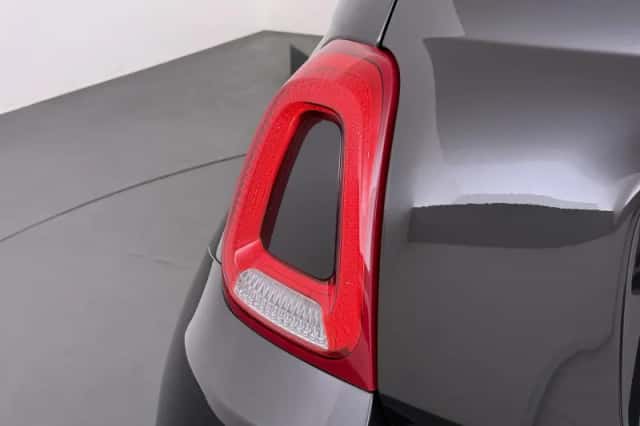 Fiat 500 (2023) thumbnail 3