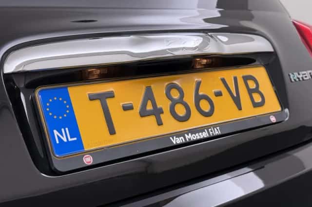 Fiat 500 (2023) thumbnail 4