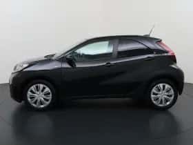 Toyota Aygo (2022) thumbnail 4