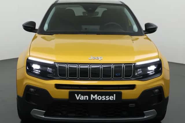 Jeep Avenger (2023) thumbnail 2