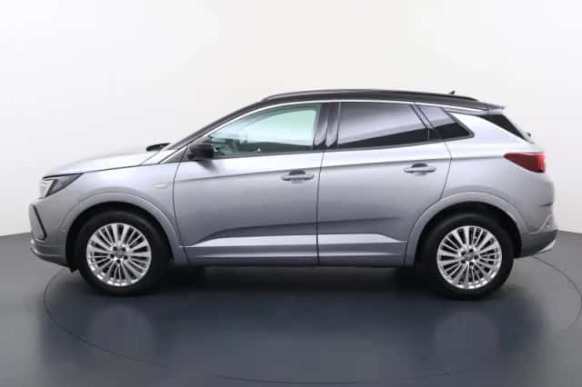 Opel Grandland (2022) thumbnail 4