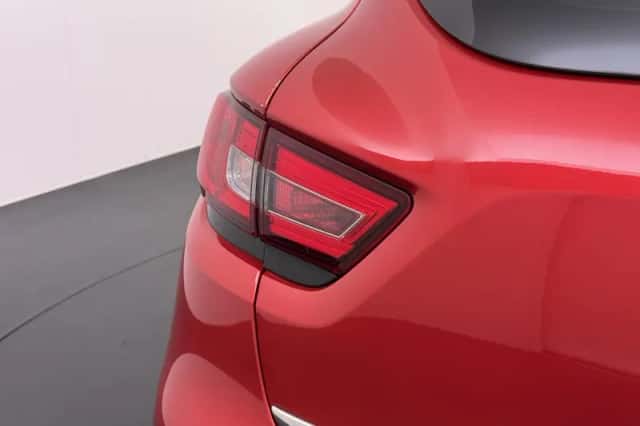 Renault Clio (2018) thumbnail 3