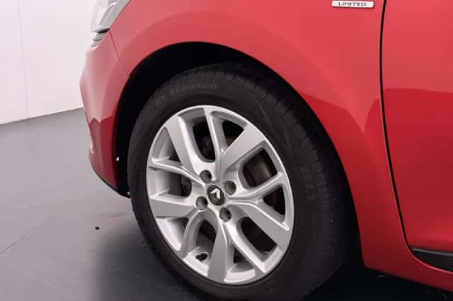 Renault Clio (2018) thumbnail 6