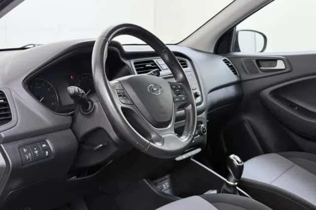 Hyundai i20 (2018) thumbnail 6