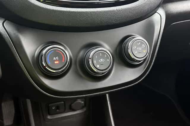 Opel Karl (2016) thumbnail 4