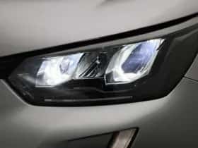 Peugeot 2008 (2022) thumbnail 13