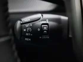 Peugeot 2008 (2022) thumbnail 23