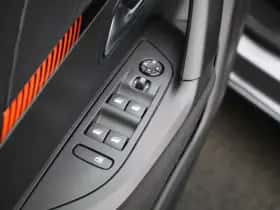 Peugeot 2008 (2022) thumbnail 24