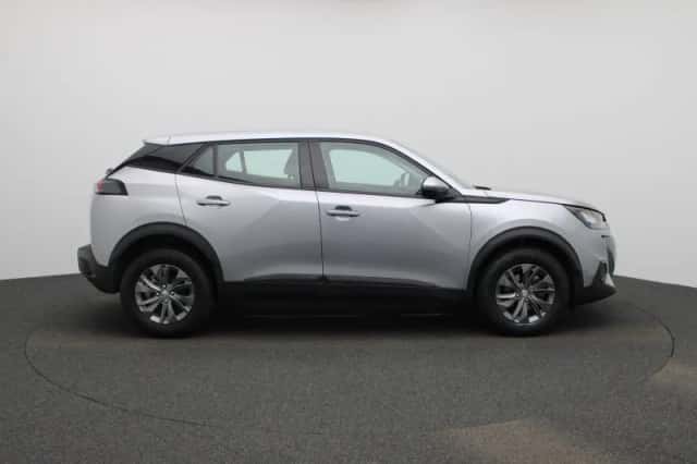 Peugeot 2008 (2022) thumbnail 6