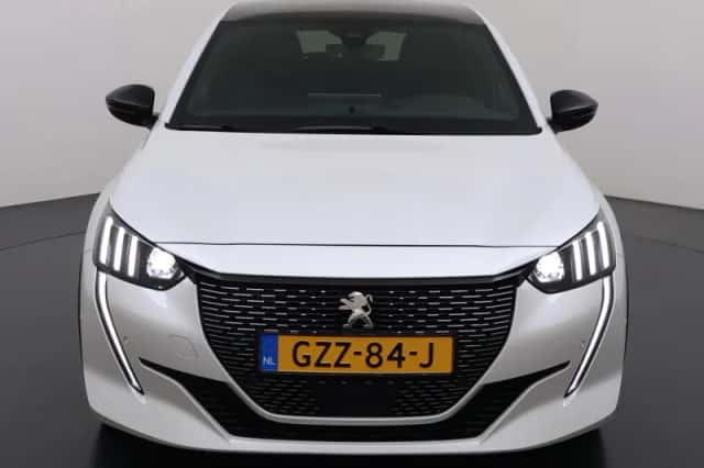 Peugeot 208 (2020) thumbnail 3