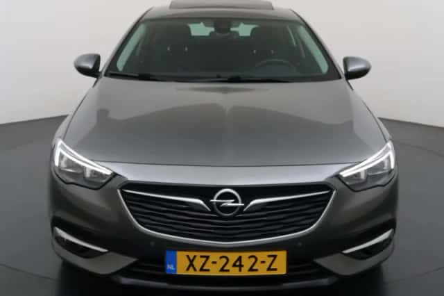 Opel Insignia (2019) thumbnail 2
