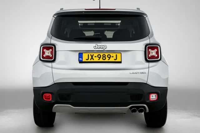 Jeep Renegade (2016) thumbnail 3
