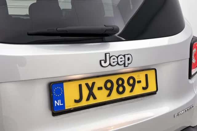 Jeep Renegade (2016) thumbnail 26