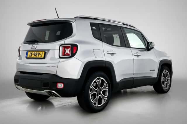 Jeep Renegade (2016) thumbnail 4