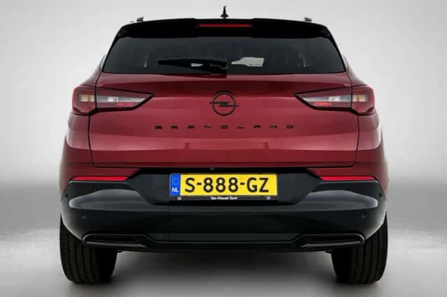 Opel Grandland (2022) thumbnail 3