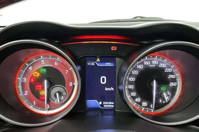 Suzuki Swift (2021) thumbnail 13