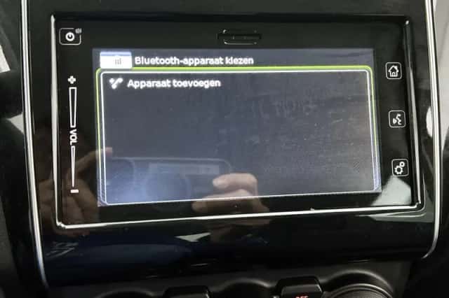 Suzuki Swift (2021) thumbnail 17