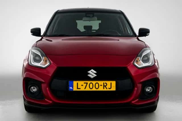 Suzuki Swift (2021) thumbnail 5
