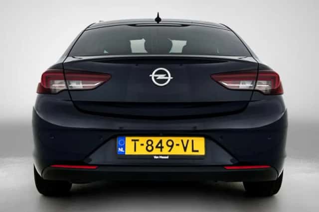 Opel Insignia (2019) thumbnail 3