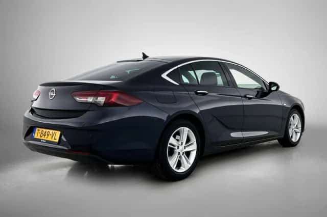 Opel Insignia (2019) thumbnail 4