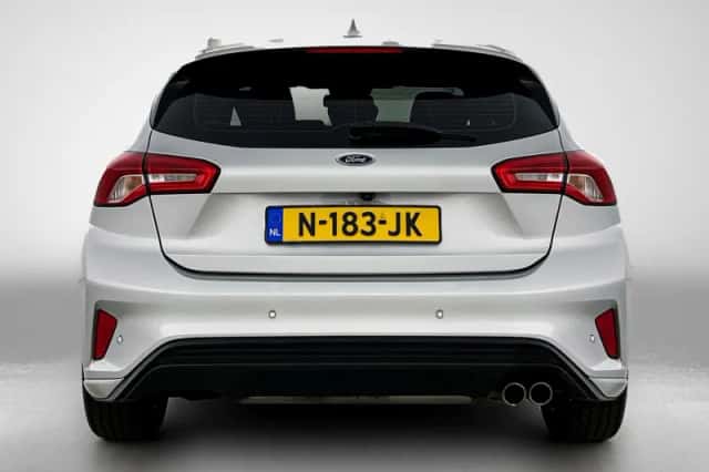 Ford Focus (2020) thumbnail 3