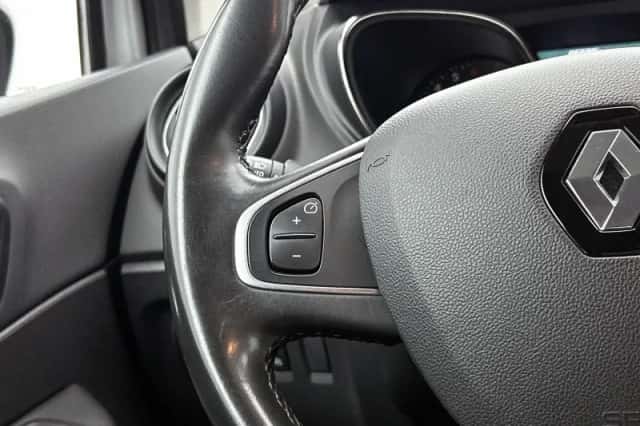 Renault Captur (2018) thumbnail 6