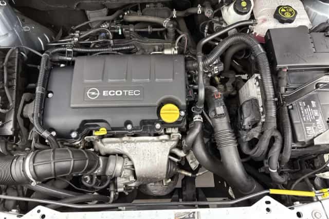 Opel Cascada (2016) thumbnail 26