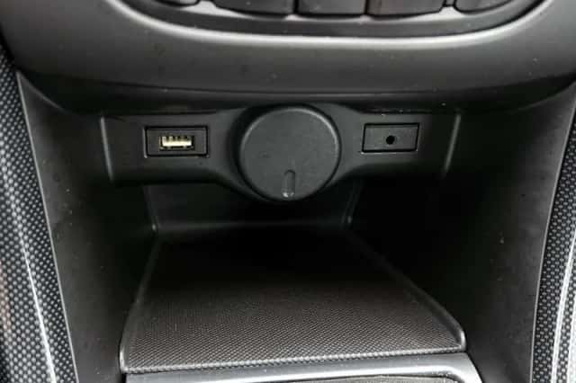 Opel Cascada (2016) thumbnail 32