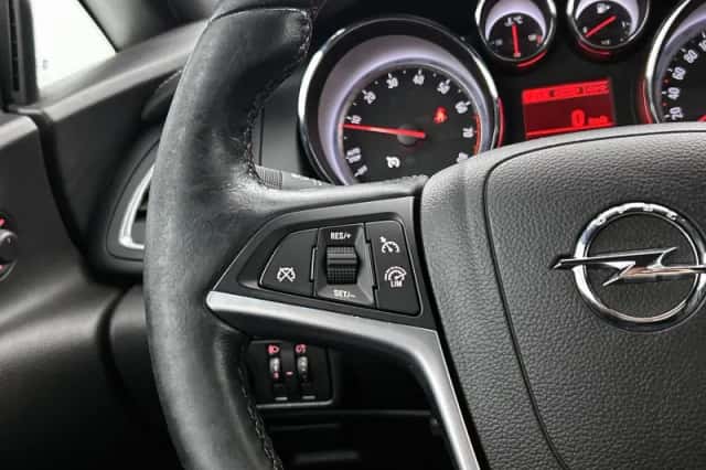 Opel Cascada (2016) thumbnail 6