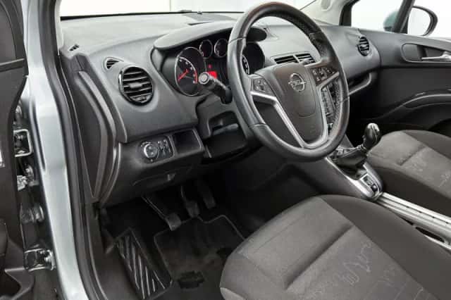 Opel Meriva (2014) thumbnail 12