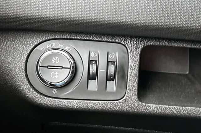 Opel Meriva (2014) thumbnail 22