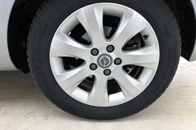 Opel Meriva (2014) thumbnail 23