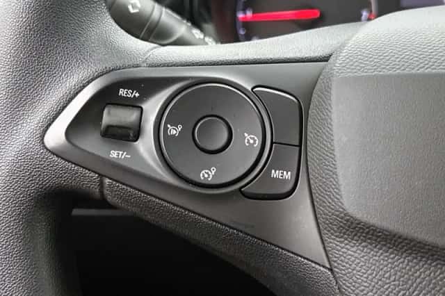 Opel Corsa (2024) thumbnail 6
