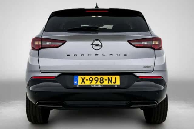 Opel Grandland (2024) thumbnail 3