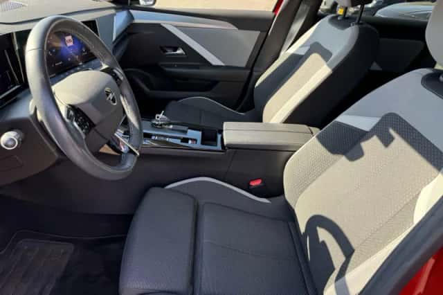 Opel Astra (2022) thumbnail 11