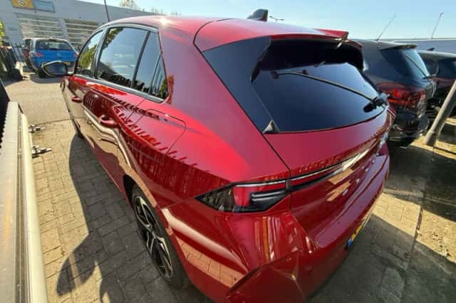 Opel Astra (2022) thumbnail 6