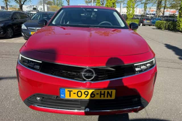 Opel Astra (2022) thumbnail 8