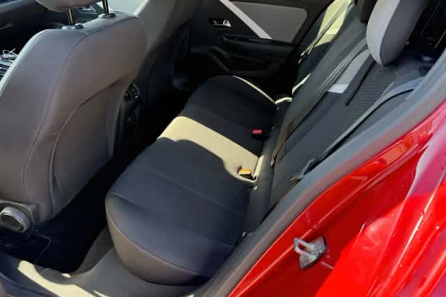 Opel Astra (2022) thumbnail 10