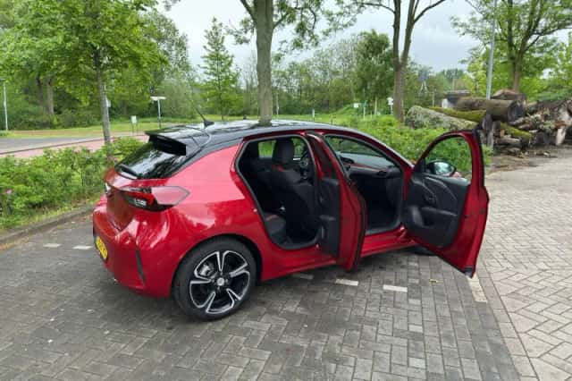 Opel Corsa (2019) thumbnail 18