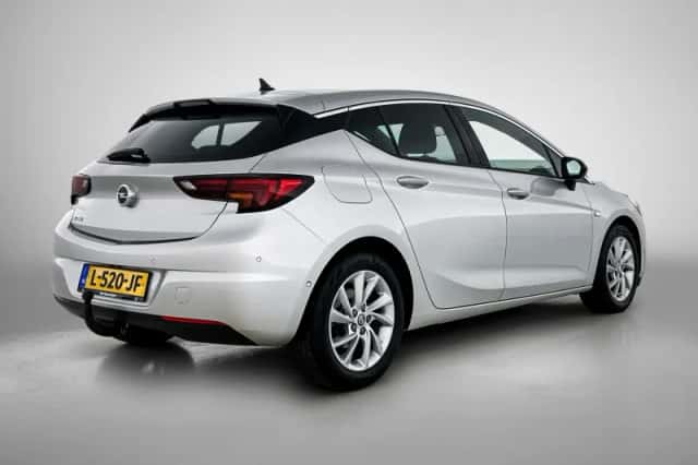Opel Astra (2021) thumbnail 4