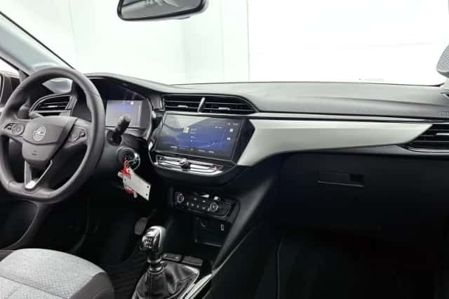 Opel Corsa (2024) thumbnail 18