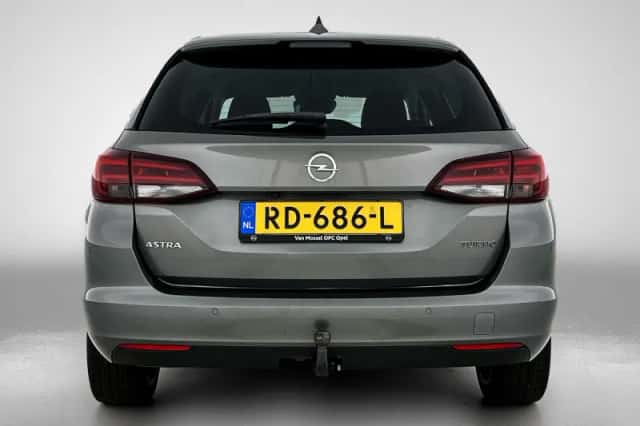 Opel Astra (2017) thumbnail 3