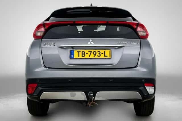 Mitsubishi Eclipse Cross (2018) thumbnail 3