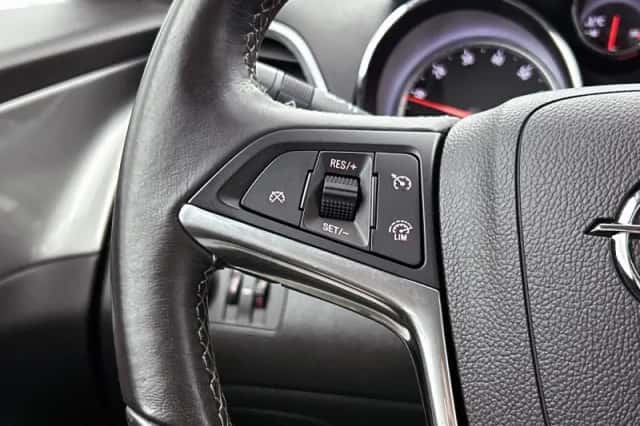Opel Mokka (2015) thumbnail 6