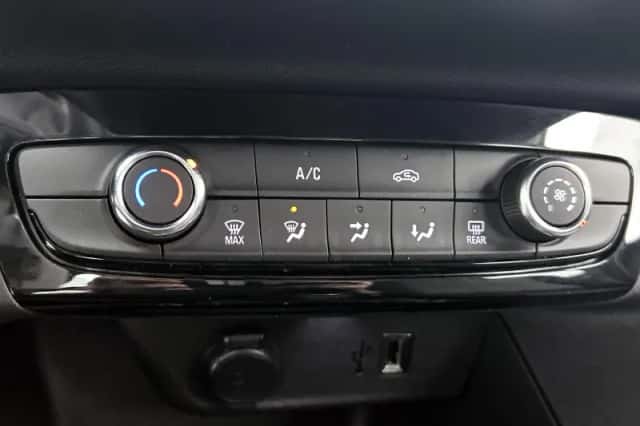 Opel Corsa (2023) thumbnail 23