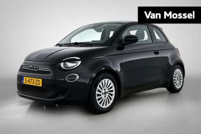 Fiat 500 (2023) thumbnail 1
