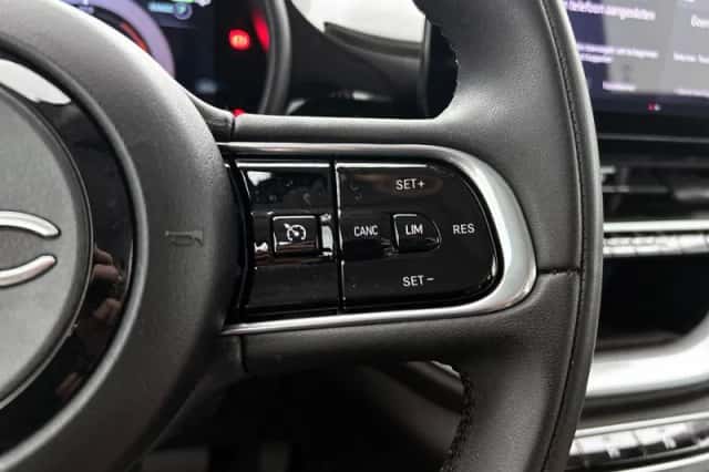Fiat 500 (2023) thumbnail 6